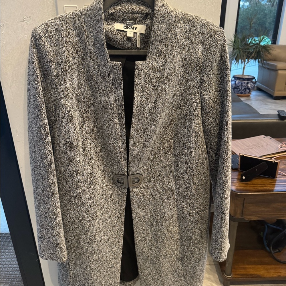DKNY Women's Textured Black and White Blazer